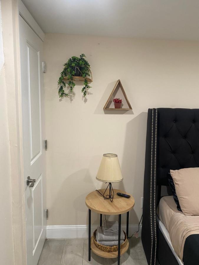 فيلادلفيا Private Room In South Philly Near Arenas! المظهر الخارجي الصورة